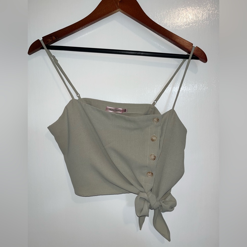Skylar Rose Green Front Button Tie Crop Top Cami Size M NWOT
